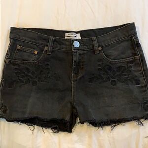 ONE X ONETEASPOON Black Jean shorts with design